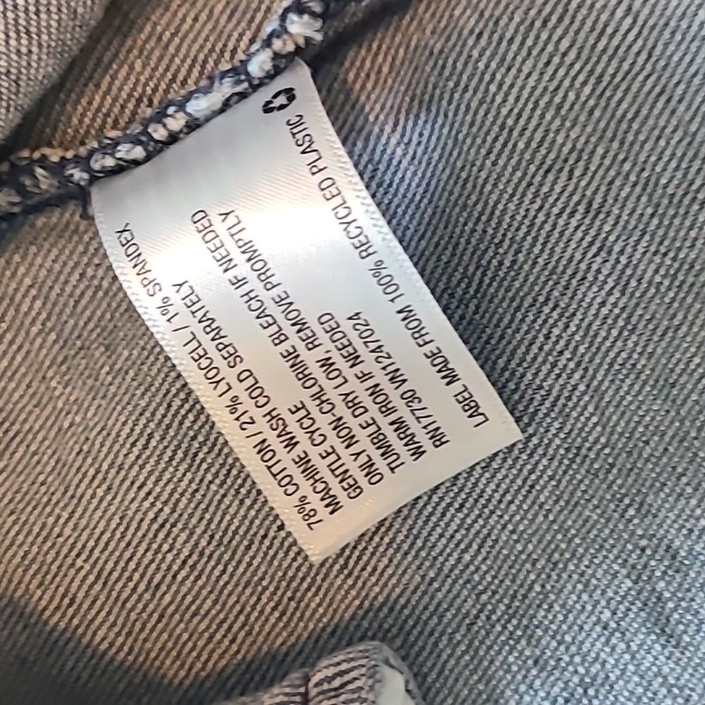 Universal Thread Light Blue Casual Button Down Sh… - image 3